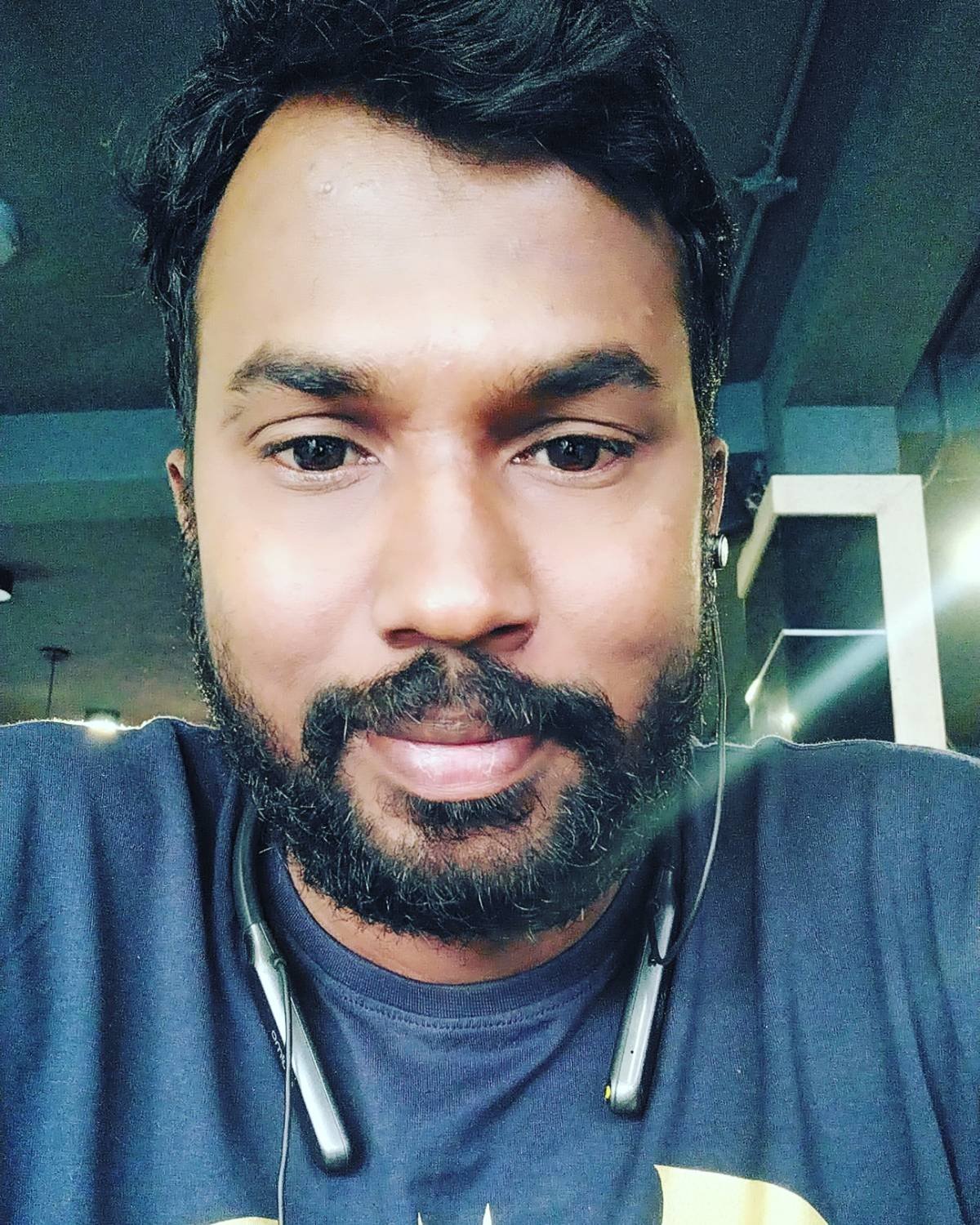 Mohanakrisnan N